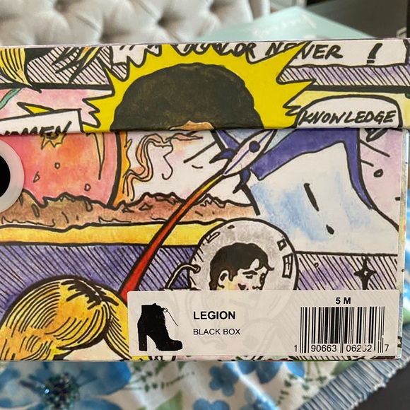 Jeffrey Campbell Legion boots size 5 - Picture 9 of 9